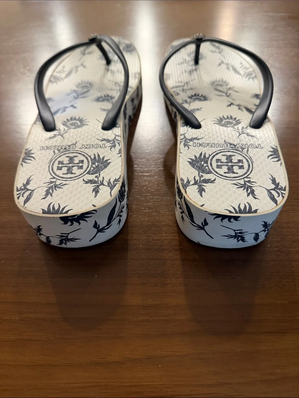 Tory Burch Black-Trim Floral Print Flip Flop Sandals